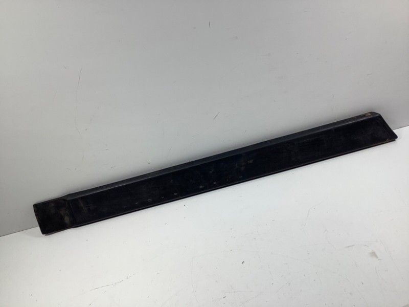 84-87 Honda Civic Wagon 5DR RIGHT REAR Protector 75813-SB6-013 OEM