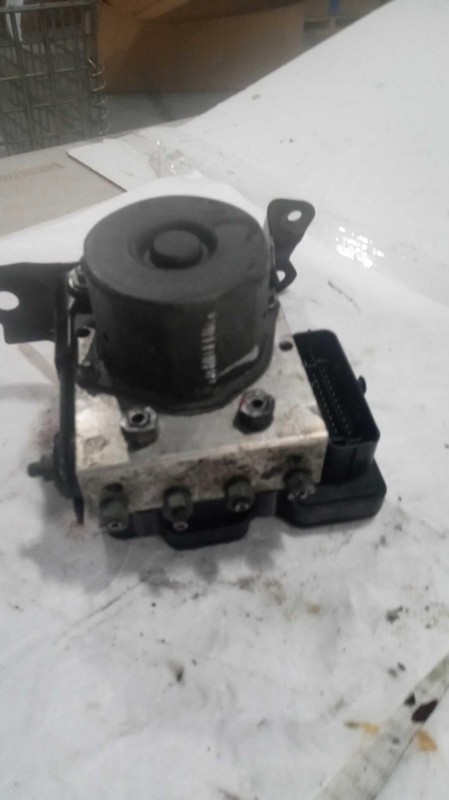 Used ABS Pump and Motor Assembly fits: 2016 Toyota Camry Actuator and Pump Assem
