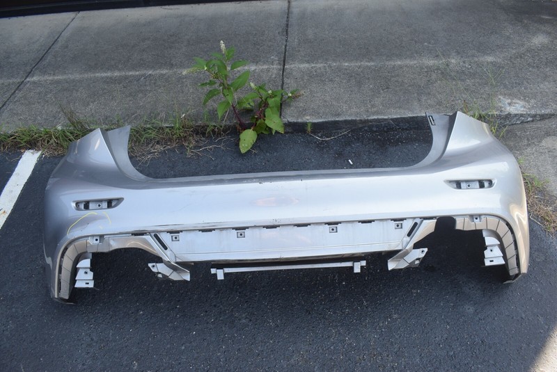 2017 INFINITI QX30 REAR BUMPER FACTORY OEM