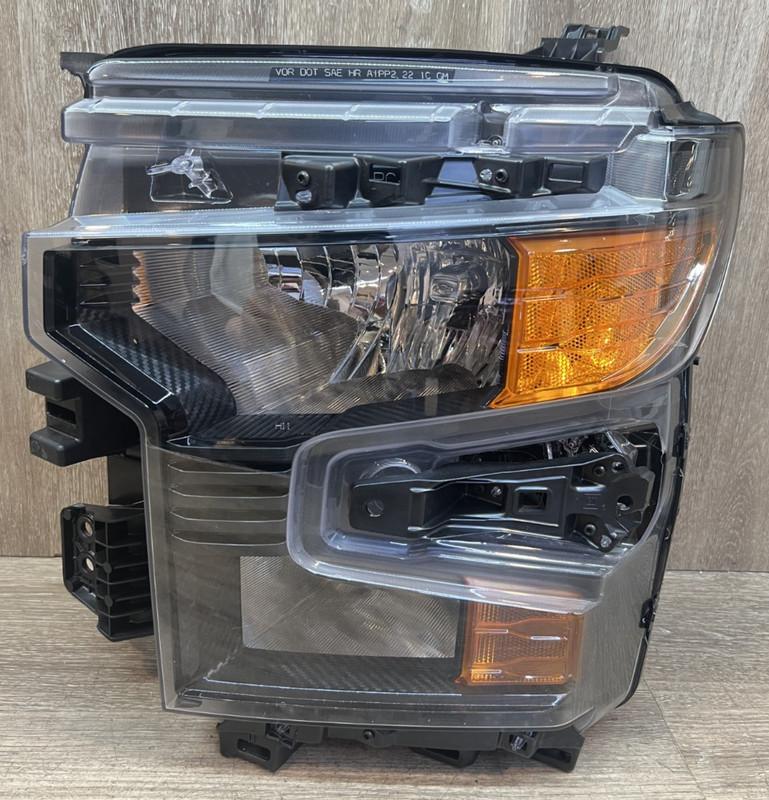 2022-2023 CHEVROLET SILVERADO 1500 RIGHT SIDE RHHEADLIGHT OEM PART # 87828572