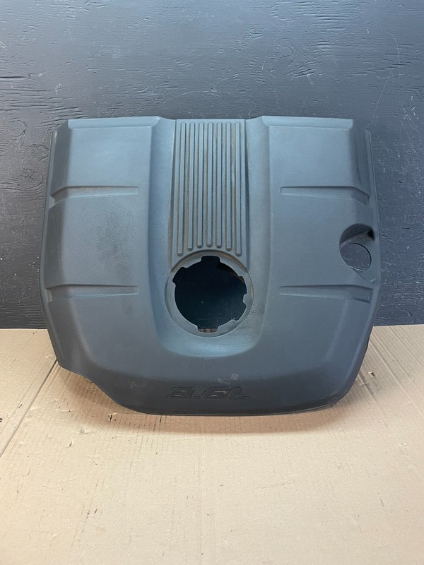 2011 - 2015 Jeep grand Cherokee 3.6L Engine Motor Cover OEM AD8625 DG