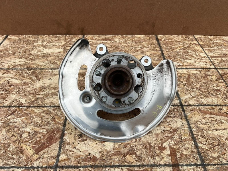 GENESIS G70 2019-2026 OEM FRONT RIGHT PASSENGER SPINDLE KNUCKLE HUB RWD ASSEMBLY
