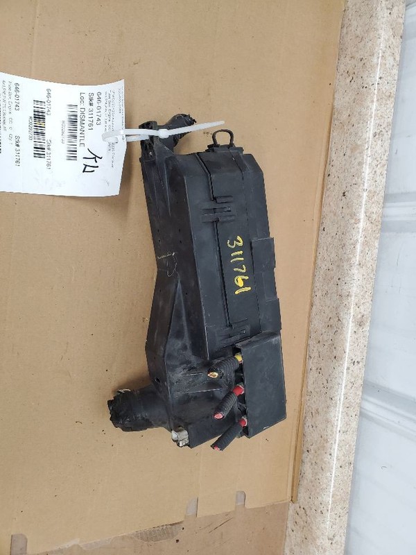 Fuse Box Engine VIN 1 8th Digit Fits 08 ESCAPE 292733