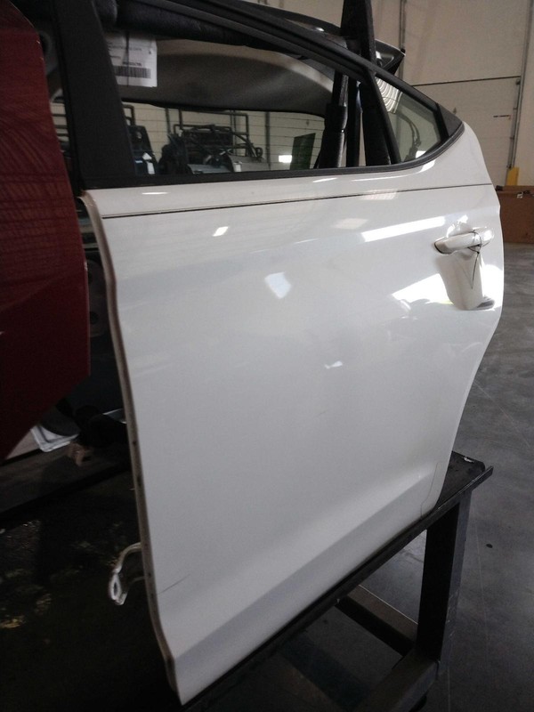 2018 Hyundai Elantra Left Rear Door White OEM 649415 - 115K Miles