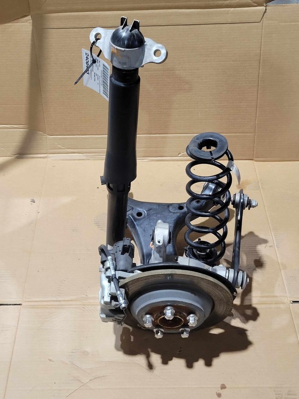 2020-24 Corsair RH Passenger Rear Suspenion W/ Spring Hose Hardware Camber Bolt