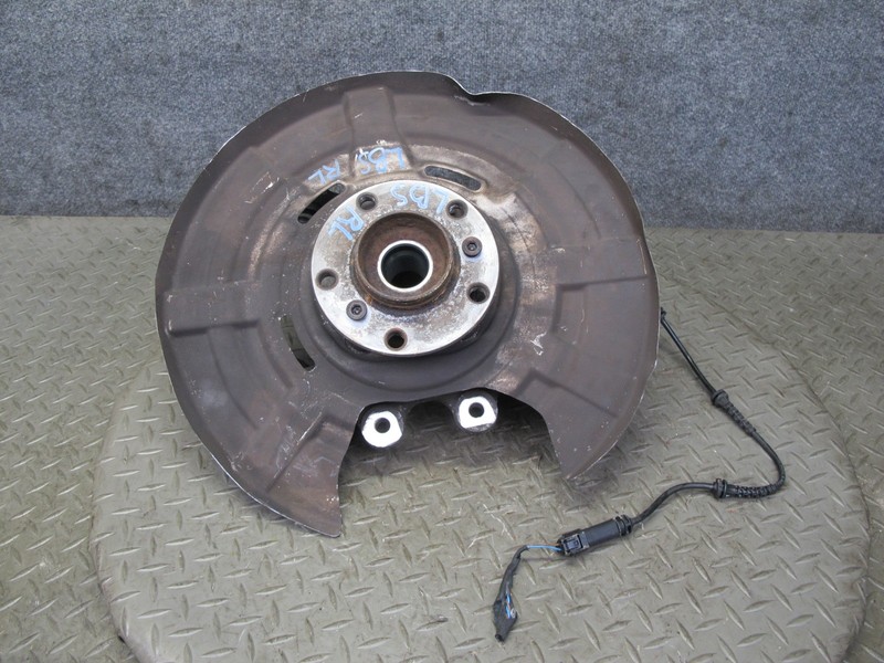 2012-2018 BMW F12 F13 M6 S63T REAR LEFT SIDE SPINDLE KNUCKLE WHEEL HUB BEARING