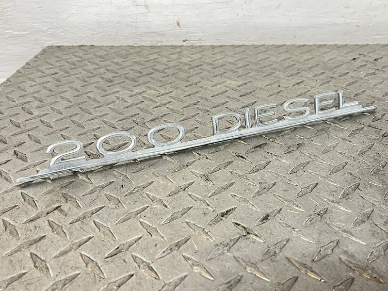 1965 Mercedes Benz W110 200D Rear Trunk Emblem Badge 200 Diesel W 110