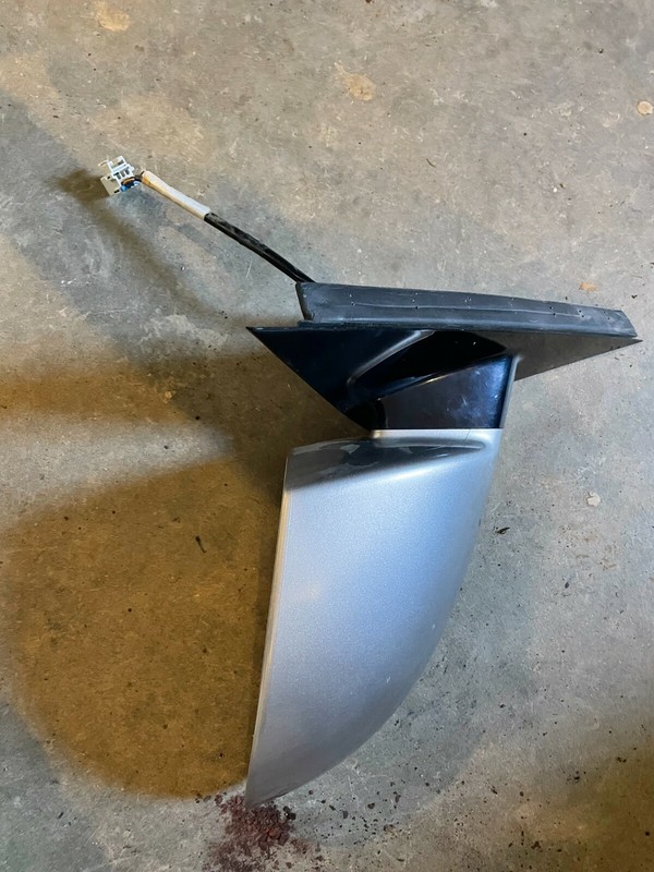 08-12 CHEVY CHEVROLET MALIBU & 07-09 SATURN AURA RH SILVER FRONT DOOR MIRROR