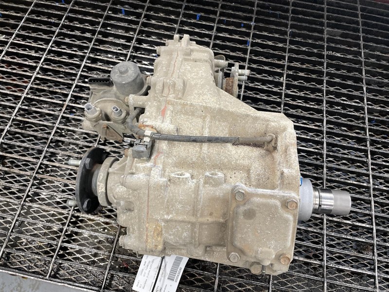 05-'06 TOYOTA TUNDRA Transfer Case 8 cylinder 114k miles 6 Month Warranty!