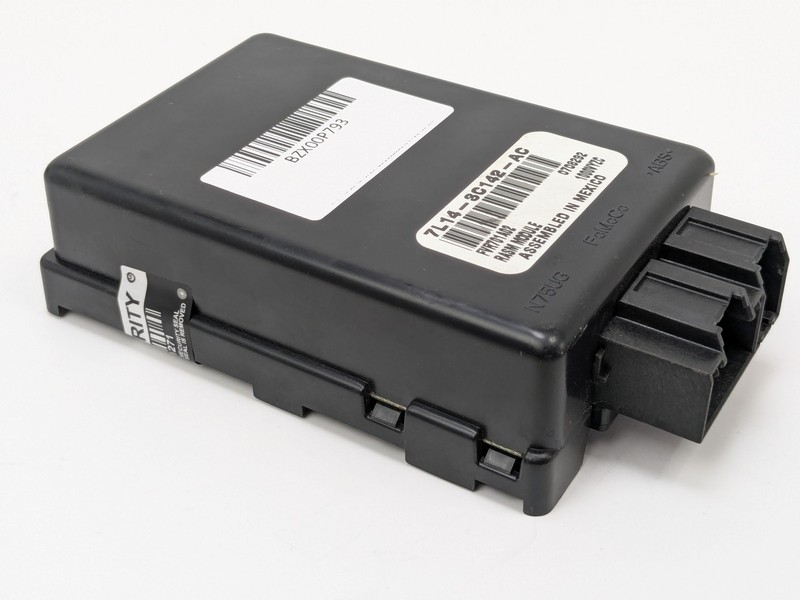 2007–2014 Lincoln Navigator Ford Expedition Air Suspension Control Module OEM