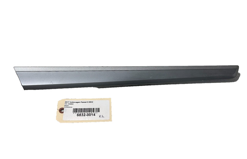 VOLKSWAGEN PASSAT 2016-2019 REAR PASSENGER DOOR INTERIOR TRIM BEZEL MOLDING OEM