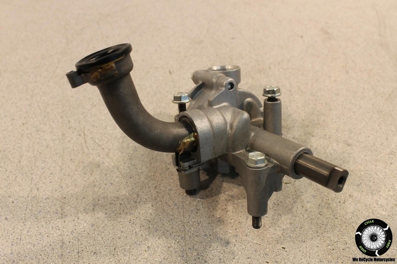 1984 Honda V65 Sabre VF1100 S ENGINE MOTOR OIL PUMP VF 1100 VF1100S 84