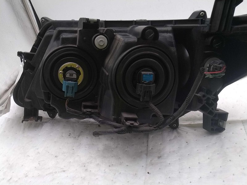 2012 Honda Odyssey Right Headlight Assembly Blue OEM 327634 Used 160k Miles