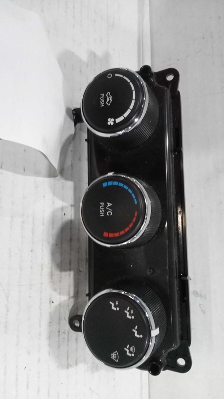 2018 RAM ProMaster 2500 A/C Selector Switch OEM 31K Miles NJ25-21378-526382
