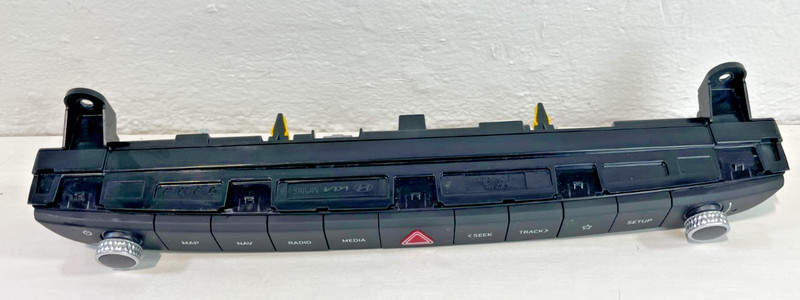 2023-2025 HYUNDAI PALISADE FRONT DASH MEDIA RADIO CONTROL SWITCH PANEL # 104182