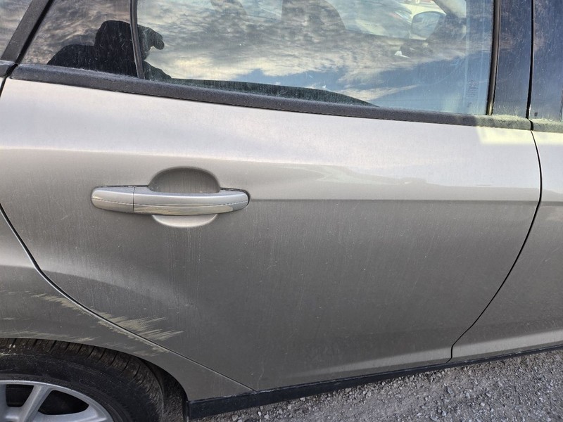 Passenger Right Rear Side Door Power Window Fits 12-18 FOCUS 3548114
