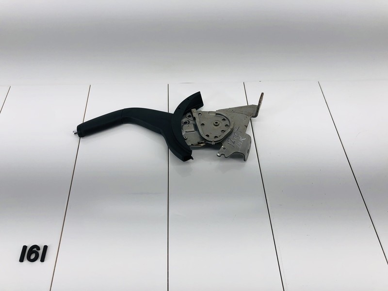 07-17 MITSUBISHI OUTLANDER CENTER CONSOLE PARKING BRAKE LEVER HANDLE OEM