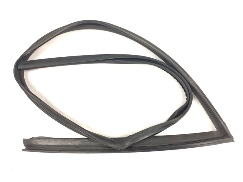 98-02 Accord 4Dr Left Front Window Run Channel Molding Glass Guide Rubber Seal