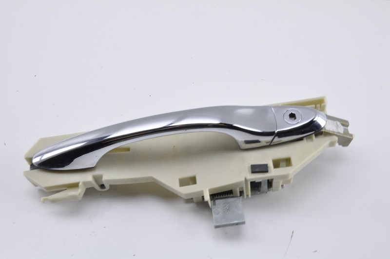 JAGUAR XJ8 Vanden Plas Front Left Door Handle OEM 2004 - 2009