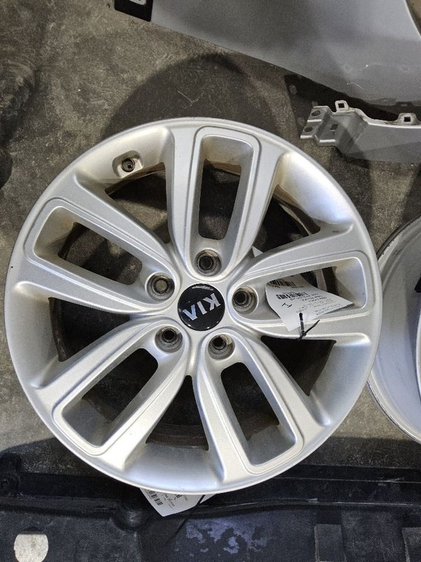2017-2019 Kia Soul Wheel Rim 17x6-1/5 Alloy Gasoline Model