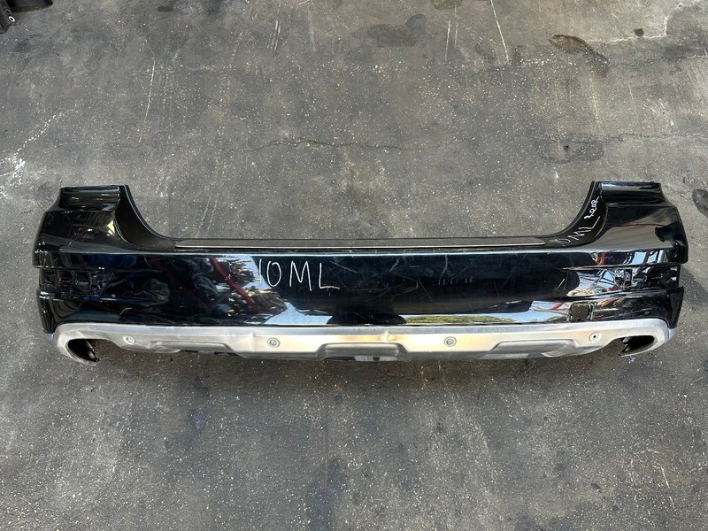 06-11 Mercedes-Benz ML350 W164 REAR BUMPER COVER Black OEM