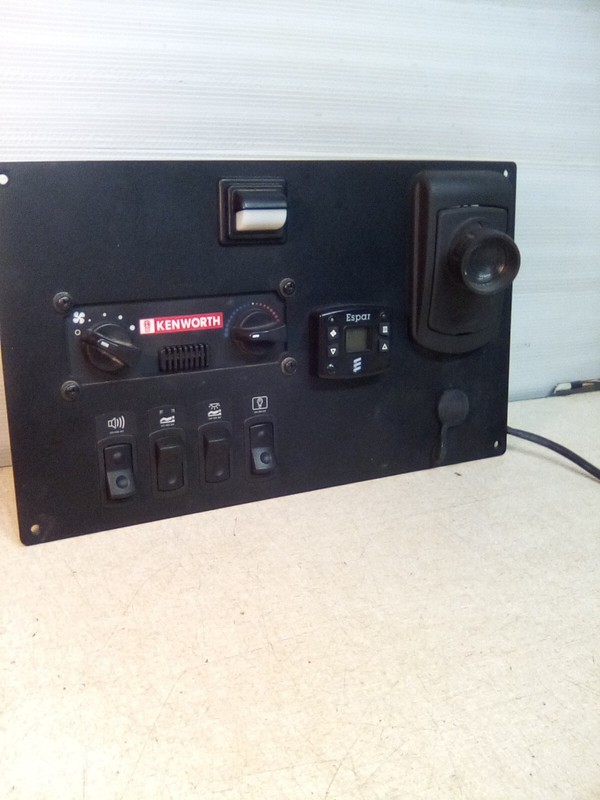 2012 Kenworth Bergstrom Sleeper Control Panel F21-1001