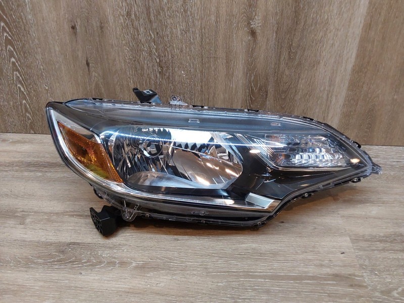 2018-2020 Honda Fit RHHeadlight ASSY OEM Part# 33150T5AA310M1
