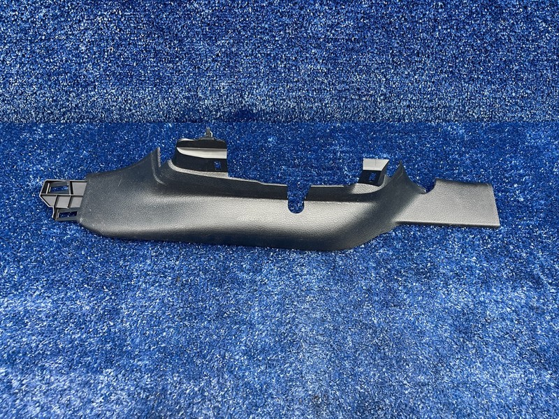 2025 2026 RAM 1500 RIGHT PASSENGE SIDE INNER DOOR SILL TRIM PANEL OEM 7GQ58TRMAA