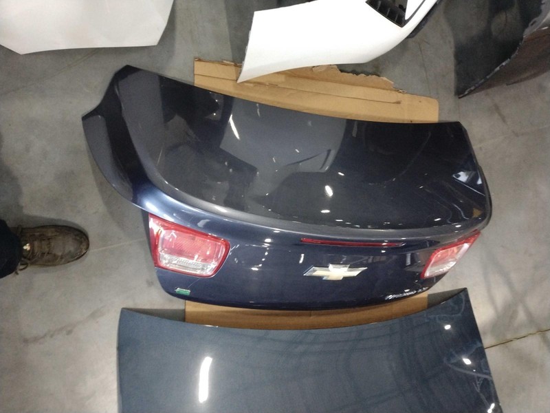 2015 Chevrolet Malibu Blue Deck Lid OEM Used 4DR 129K Miles NJ25-17249-433539