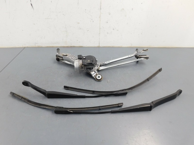 2020 19 21 Porsche 911 Carrera S 992 Windshield Wiper Motor / Arms #5265 Q3