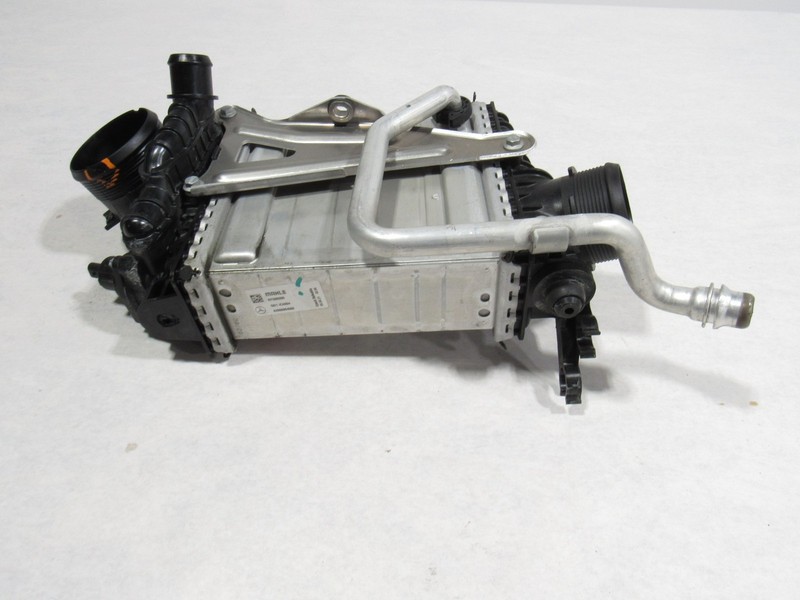 19-23 Mercedes A35 V177 2021 2.0L AWD Engine Radiator Intercooler Air Cooler :A