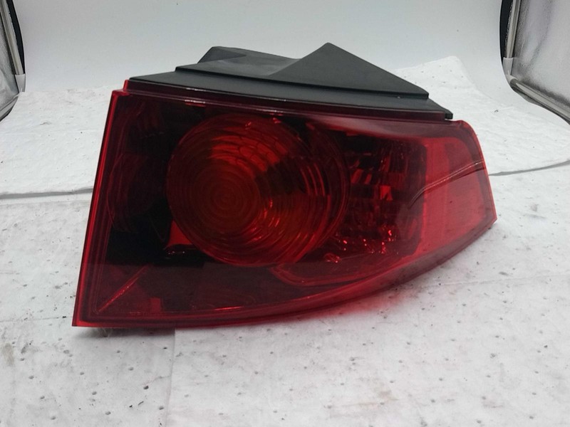 Used Right Tail Light Assembly fits: 2012 Acura Rdx quarter panel mounted Right
