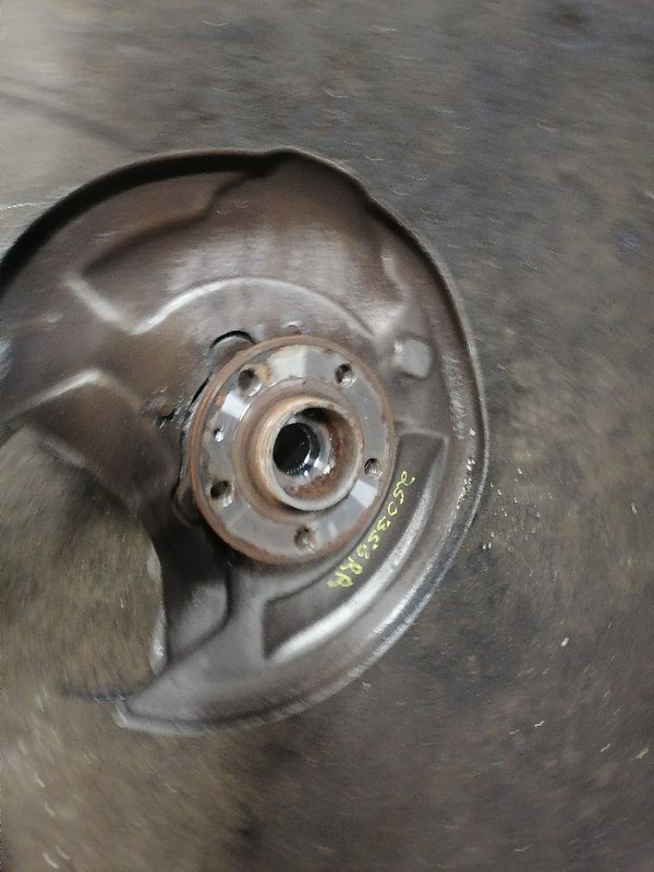 Passenger Right Rear Knuckle/Stub Fits 16-23 VOLVO XC90 1659119