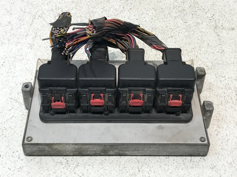 2005 Dodge Durango 5.7L Hemi ECU ECM Engine Control Module Unit OEM