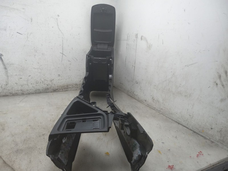 13 14 15 TOYOTA RAV 4 LE CENTER CONSOLE