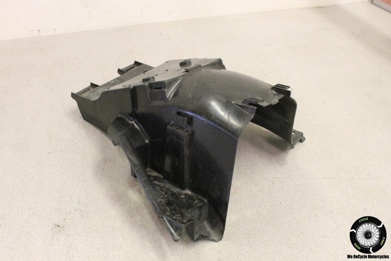 1988 Honda Goldwing 1500 GL1500 REAR BACK INNER WHEEL FENDER MUD GUARD GL 88