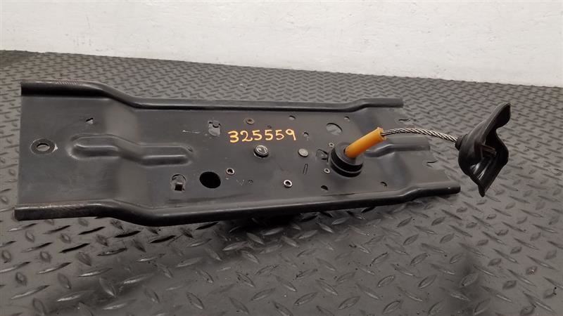 05-10 Jeep Grand Cherokee Spare Wheel Carrier Assembly OEM 52089369AI