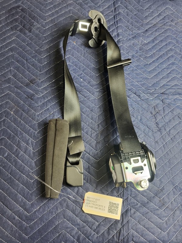 Used Oem Maserati Front Righ Seat Belt Retractor for Quattroporte 622239100 2017