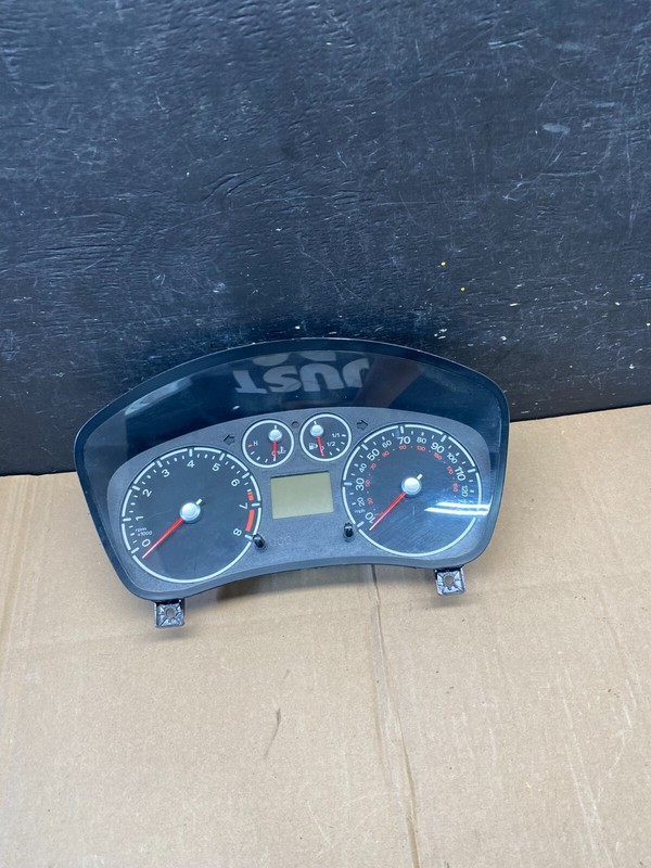 2011 to 2013 Ford Transit Connect Speedometer Gauge Cluster OEM O7282 DG