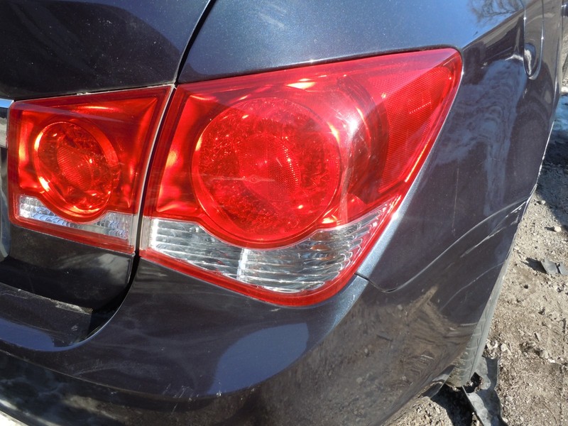 2011-2016 Chevrolet Cruze Quarter Panel Mounted Tail Light Passenger Right