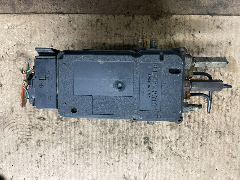 2007 Ford E-150 E-250 E-350 ABS Anti-Lock Brake Pump Module P2804