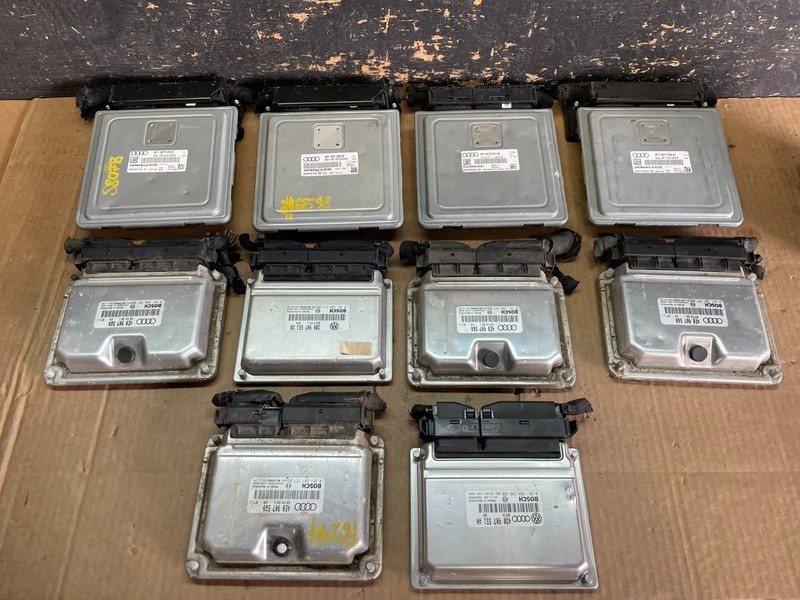 Mix of 10 Audi ECM Engine Computer Module AB3095