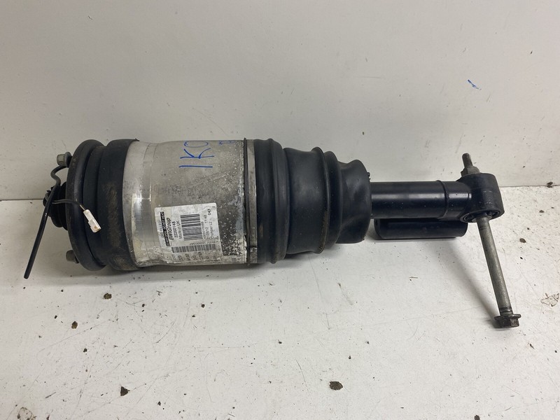 2013-2016 Range Rover Supercharged Right Passenger Rear Shock Absorber Strut