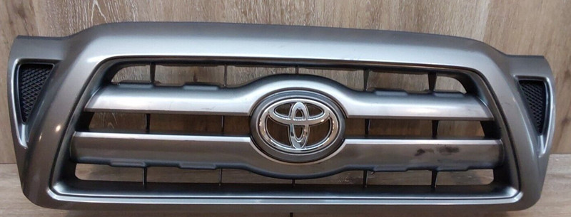 2005-09 TOYOTA TACOMA FRONT GRILLE ASSY OEM PART# 53100-04350