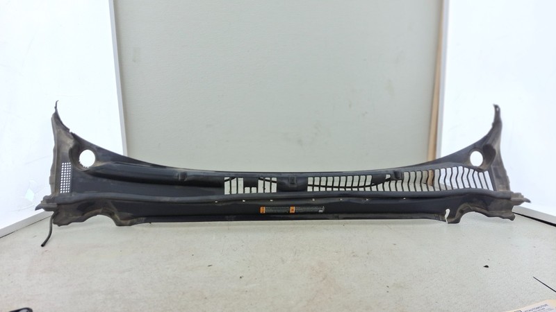 2013 - 2020 FORD FUSION FRONT WINDSHIELD COWL VENT GRILLE PANEL OEM