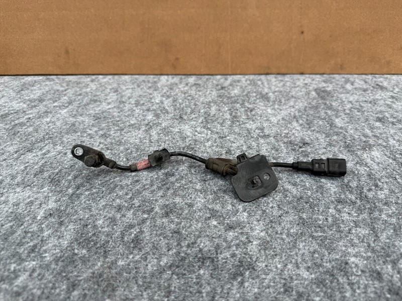KIA STINGER 2018-2023 OEM FRONT RIGHT PASSNGER ABS SPEED SENSOR ASSEMBLY