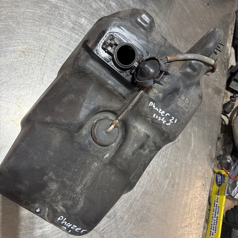 1984 - 1989 Yamaha Phazer Pz 480485 vintage snowmobile Gas Tank Good #21