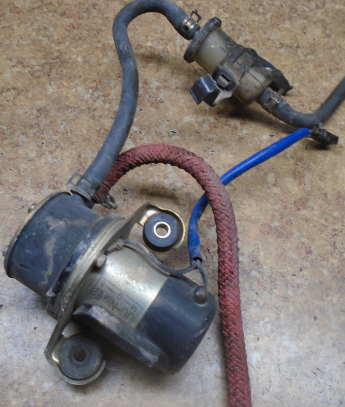 1987 Yamaha Venture XVZ1300 XVZ 1300 Fuel Gas Pump OEM 1986 1988 87