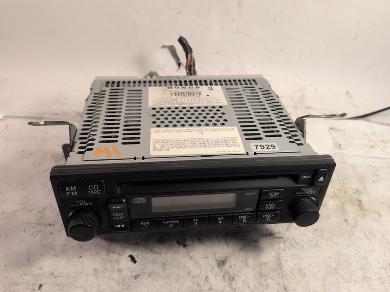 2006-08 Honda Pilot AM FM Radio Receiver and CD Player Part ID 39100-S9V-A410-M1