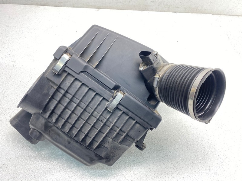 06-10 BMW E60 E63 E64 M5 M6 Right Air Intake Filter Muffler Housing Box 83K OEM✅